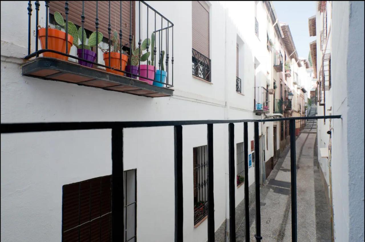 Apartamentos Centro Historico A Los Pies De La Alhambra Granada Dış mekan fotoğraf