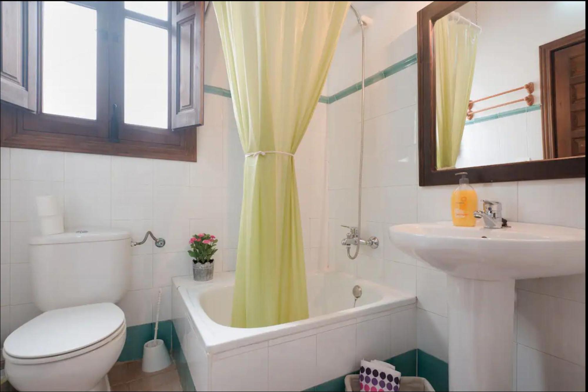Apartamentos Centro Historico A Los Pies De La Alhambra Granada Dış mekan fotoğraf